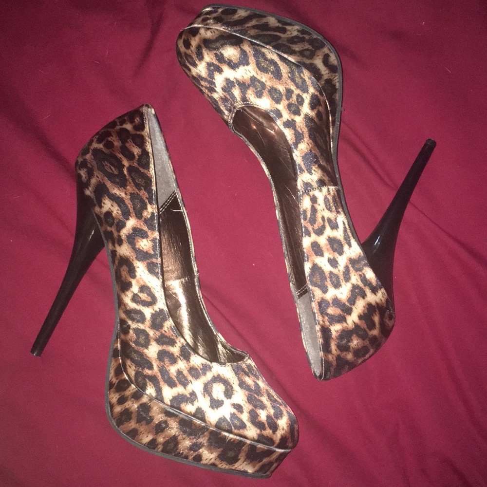 **5 for $25** Leopard Print Stilettos